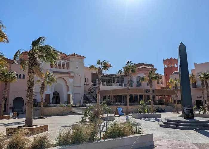 2br Pool Front Soma Bay Near Mesca Villa Hurghada